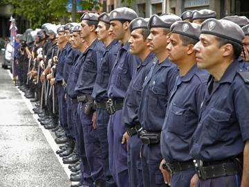 Policías