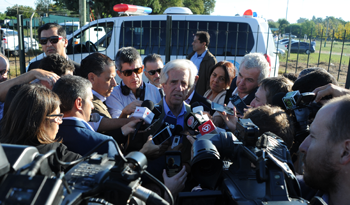 El presidente Tabaré Vázquez antes de ingresar al Consejo de Ministros abierto de Playa Pascual