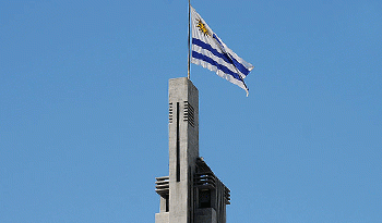 Torre de los homenajes, en el Estadio Centenario