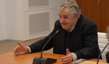 Presidente José Mujica preocupado por posible distorsión de precios en cadena cárnica