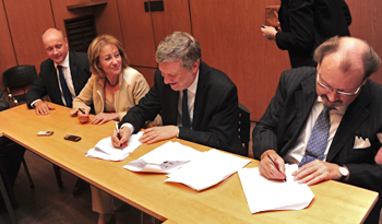 Firma de convenios entre organismos uruguayos y finlandeses