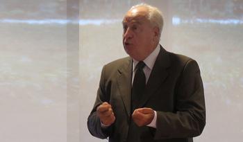 Ministro de Transporte y Obras Públicas, Víctor Rossi