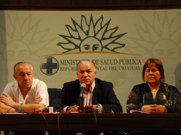 Autoridades en conferencia