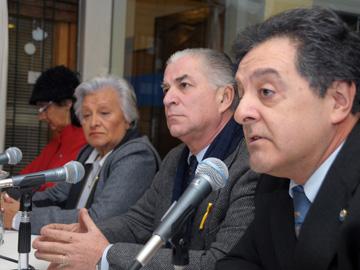 Doctor Mario Zelarrayán, ministro Jorge Venegas y Graciela Dighiero