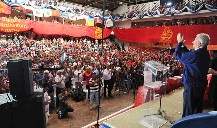Presidente Tabaré Vázquez recibe homenaje de Congreso Nacional del Sunca