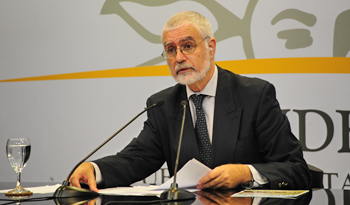 Benjamín Liberoff, ministro interino de Turismo y Deporte, vocero del Consejo de Ministros