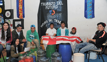 Participantes del CECAP en feria de trabajo