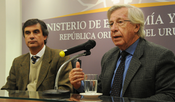 Ministro de Economía y Finanzas, Danilo Astori, y director de OPP, Álvaro García