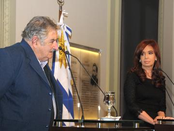 Mujica y Fernández