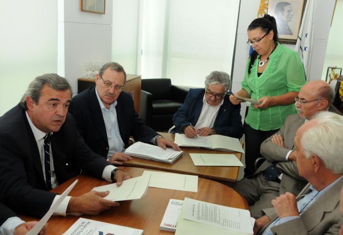 Firma de Acuerdo Nacional en Educación