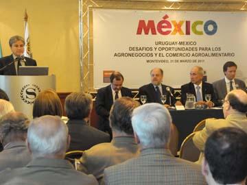 Encuentros de las delegaciones de México y Uruguay