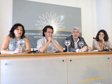 Ministro de Trabajo, Eduardo Brenta y la economista Soledad Salvador