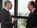 Exbecarios uruguayos que estudiaron en Chile se reúnen para potenciar proyectos y compartir experiencias