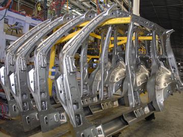 Partes en fábrica de autos
