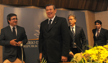 Ministro de Relaciones Exteriores, Rodolfo Nin Novoa, en la presentación de la Cámara de Comercio MERCOSUR-ASEAN