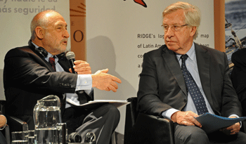 Ministro Danilo Astori y Joseph Stiglitz