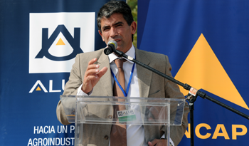 Vicepresidente de la República, Raúl Sendic, en planta de etanol de ANCAP en Paysandú