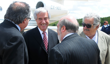 El Presidente José Mujica y su sucesor, Tabaré Vázquez, llegan a Brasilia El Presidente José Mujica y su sucesor, Tabaré Vázquez, llegan a Brasilia