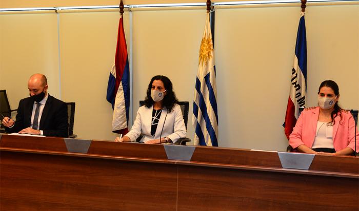 Juan Labraga, Azucena Arbeleche y María Bensión
