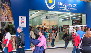 Estand de Uruguay XXI en feria de exposiciones