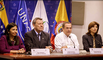 Canciller Nin Novoa en reunión bilateral entre Ecuador y Colombia. Foto: Ministerio de Relaciones Exteriores