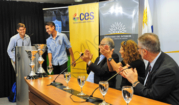 Autoridades en cierre anual del programa Pelota al Medio a la Esperanza