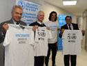 Jorge Basso y el futbolista Edinson Cavani participaron de jornada de vacunación