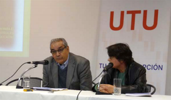 Subsecretario de Ganadería, Agricultura y Pesca, Enzo Benech, y directora del CETP-UTU, Nilsa Pérez