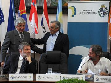 Intendentes con ministros Kreimerman, Aguerre y Beltrame