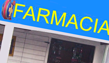 Fachada de una farmacia