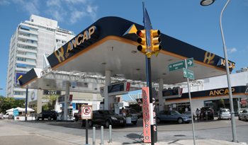 Estación de servicio de ANCAP. Estación de servicio de ANCAP.