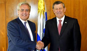 Mark Garnier y Rodolfo Nin Novoa