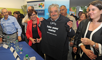 El Presidente José Mujica y demás autoridades inauguran sala de urgencia en el Centro de Salud Cerro
