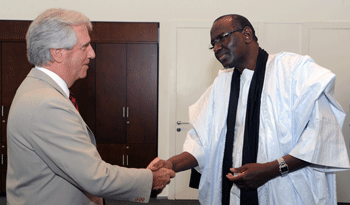 Vázquez recibe cartas credenciales del embajador de Mauritania, Abdoulaye Idrissa Wagne