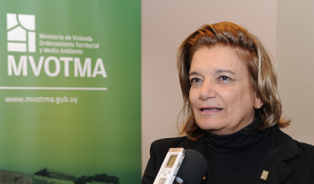 Ministra de Vivienda, Ordenamiento Territorial y Medio Ambiente, Eneida de León