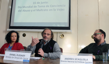 El ministro Daniel Olesker brinda datos de las consultas sobre la atención al adulto mayor