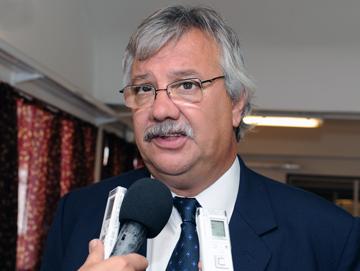 Ministro de Transporte y Obras Públicas Enrique Pintado
