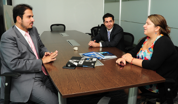 André Silva Spínola y Augusto Togni de Almeida, de Sebrae-Brasil, y Carolina Ferreira, de OPP