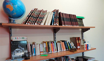 Espacio de la biblioteca del Portal Amarillo