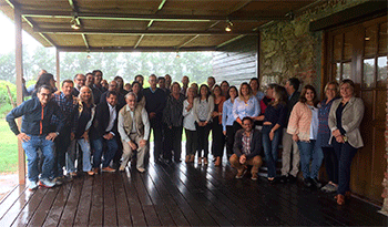 Liliam Kechichian junto a directores de turismo de todo el país