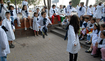 Escolares en recreo Escolares en recreo