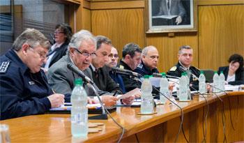 Jorge Menéndez y jerarcas de las Fuerzas Armadas en Comisión de Defensa Nacional, de Diputados