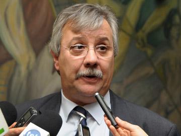 Ministro de Transporte, Enrique Pintado
