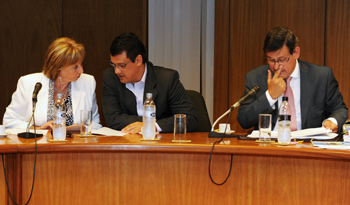 Ministra María Julio Muñoz en Palacio Legislativo