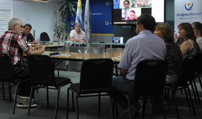 Teleconferencia en el Ministerio de Turismo