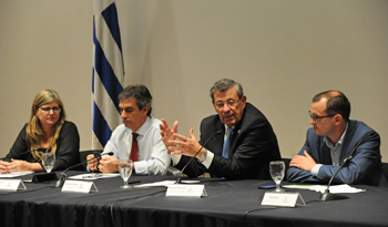 Andrea Vignolo, Álvaro García, Rodolfo Nin Novoa y Guillermo Moncecchi