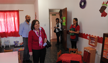 Ana Olivera y Julio Bango en inauguración de centro de atención a la infancia en Colonia del Sacramento