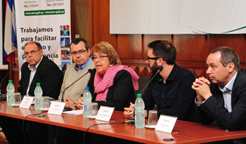 Autoridades de la Agencia Nacional de Vivienda durante el lanzamiento del nuevo llamado para venta de inmuebles