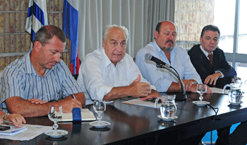 El ministro Víctor Rossi presenta el llamado a licitación para rehabilitación de rutas