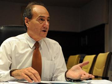 Director nacional de Deporte, Ernesto Irurueta